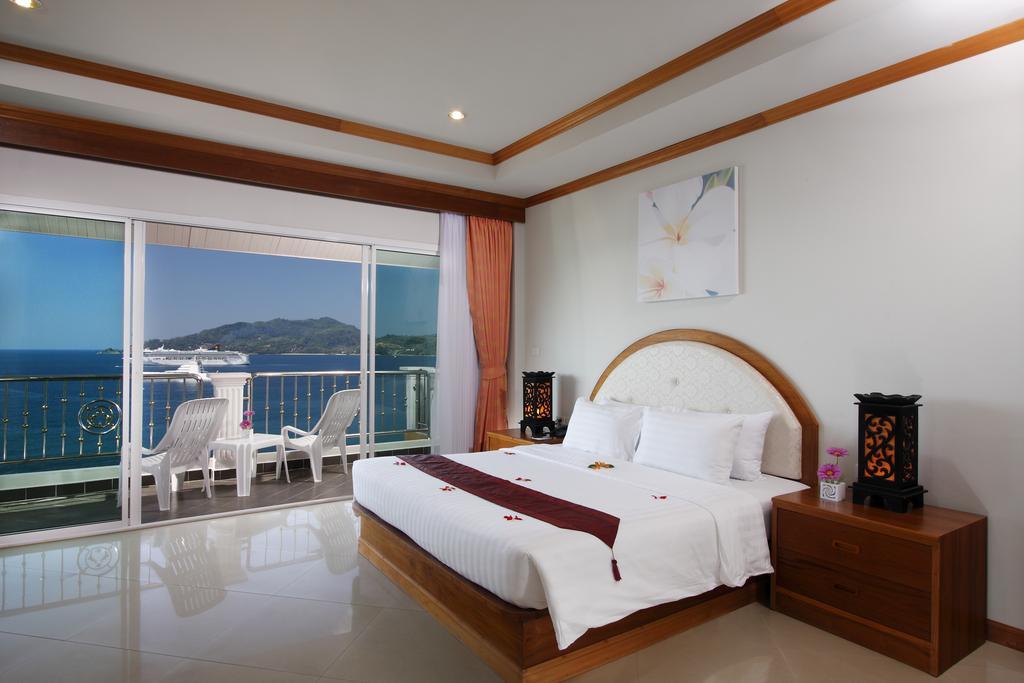 Blue Beach Club & Resort Patong Номер фото