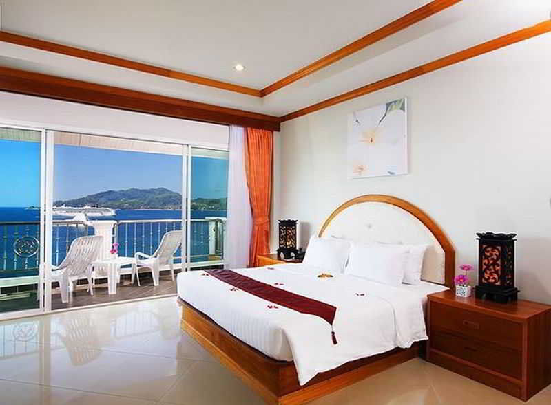 Blue Beach Club & Resort Patong Экстерьер фото