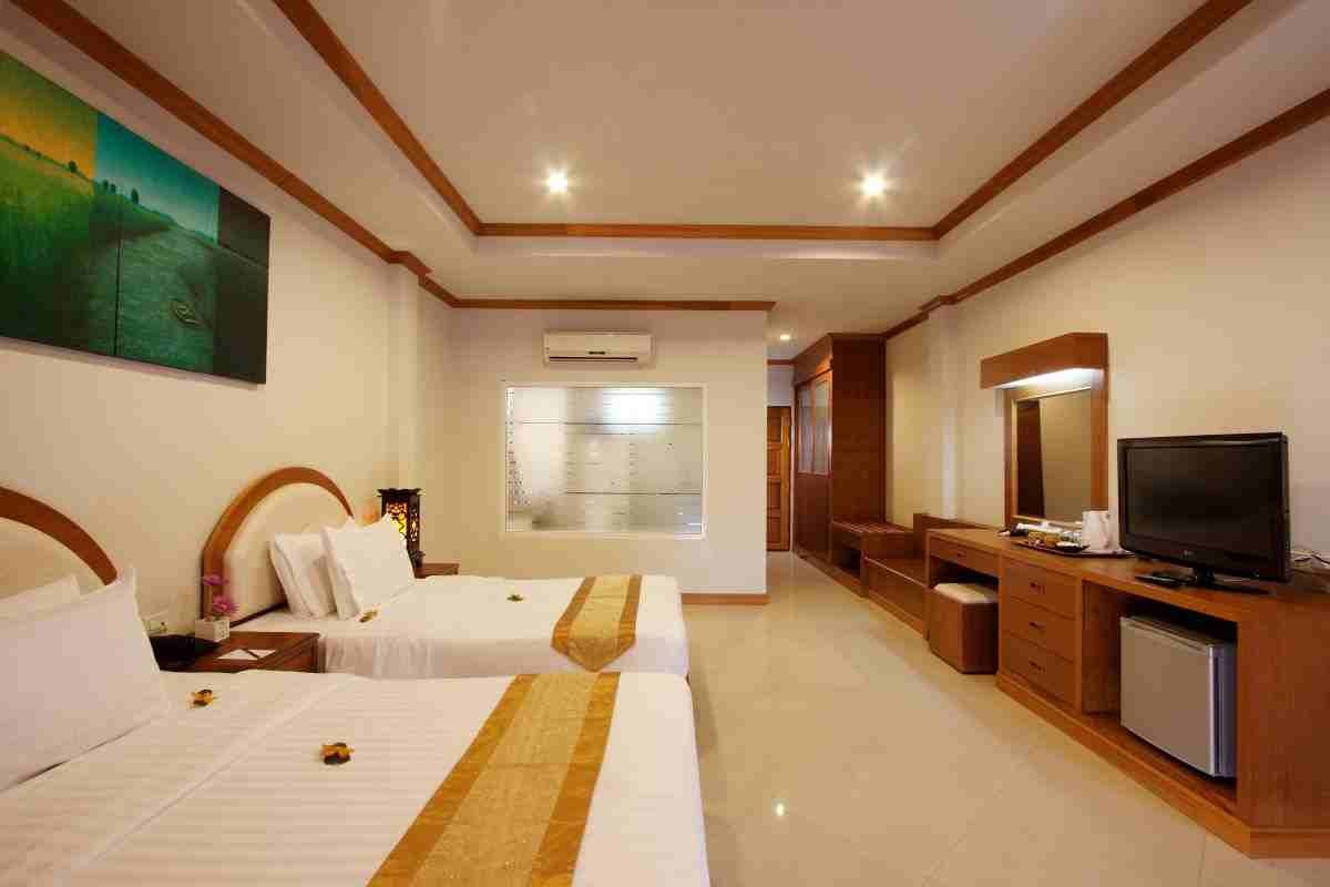 Blue Beach Club & Resort Patong Экстерьер фото