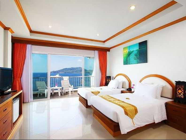Blue Beach Club & Resort Patong Экстерьер фото